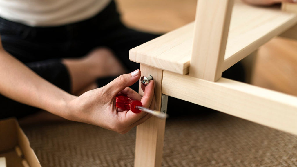 The Beginner's Guide to Furniture Assembly: Turning Chaos into Comfort